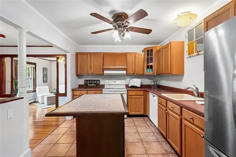4 Garfield Avenue Bristol RI 02809