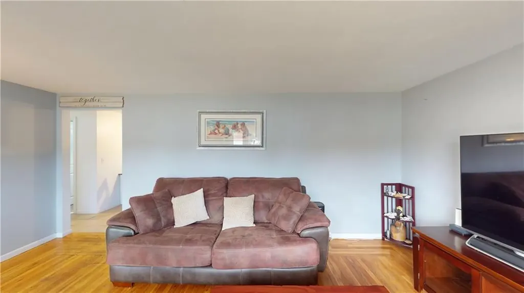 27 Amherst Road Warwick RI 02889