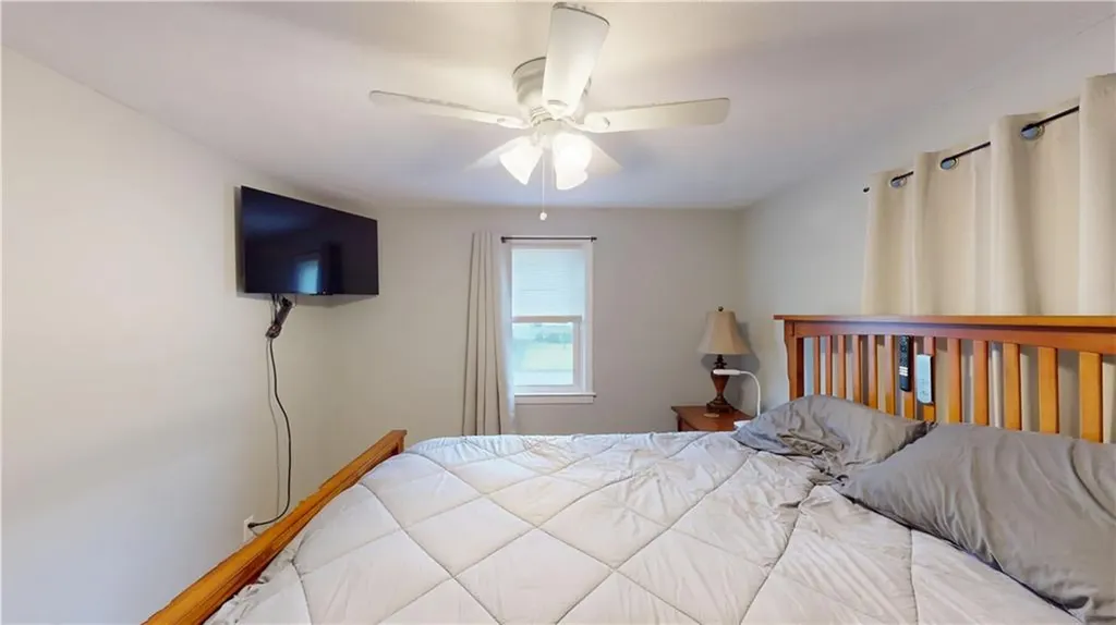 27 Amherst Road Warwick RI 02889