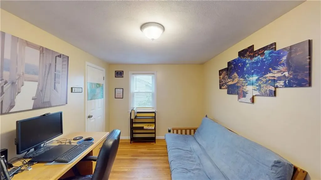 27 Amherst Road Warwick RI 02889