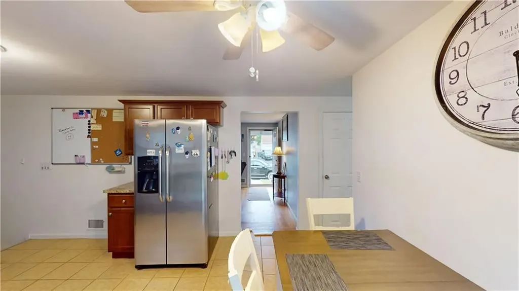 27 Amherst Road Warwick RI 02889