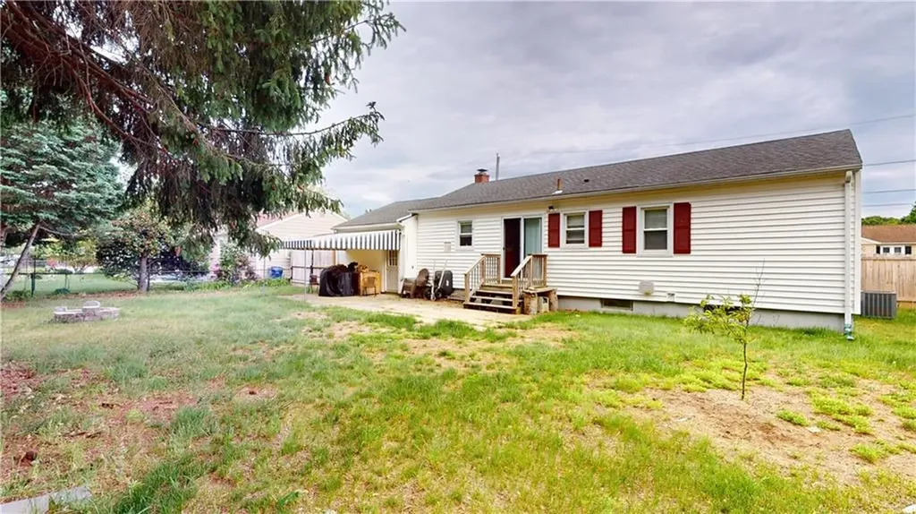 27 Amherst Road Warwick RI 02889
