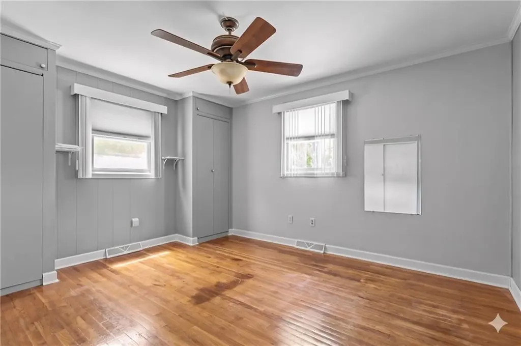 15 Hanley Lane Warren RI 02885