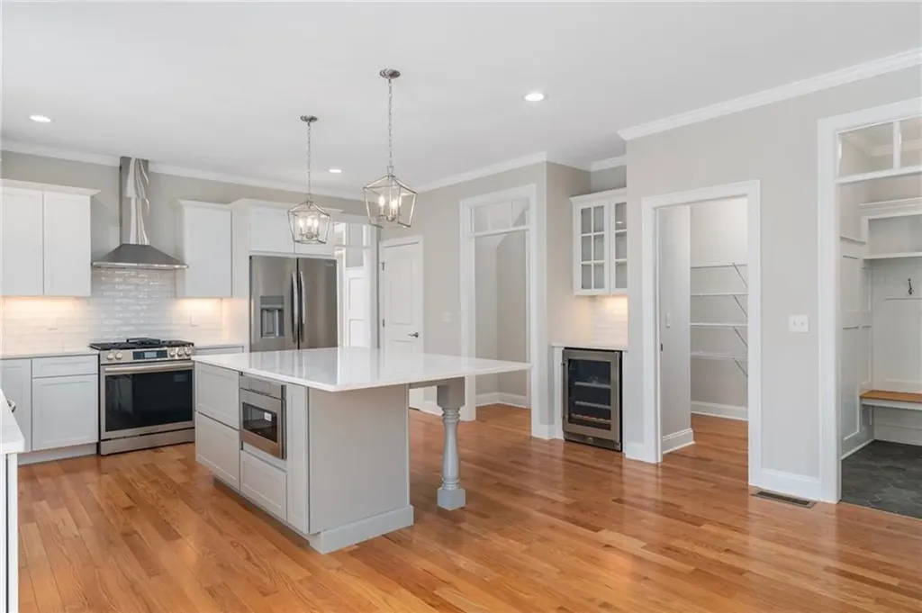 61 Cardinal Road Cranston RI 02921