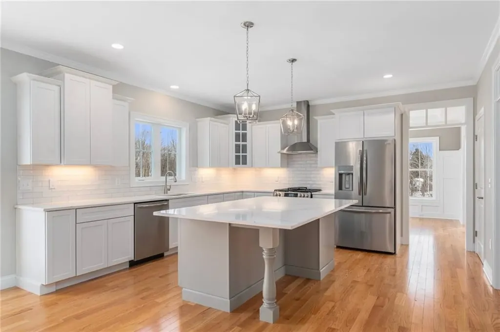 61 Cardinal Road Cranston RI 02921