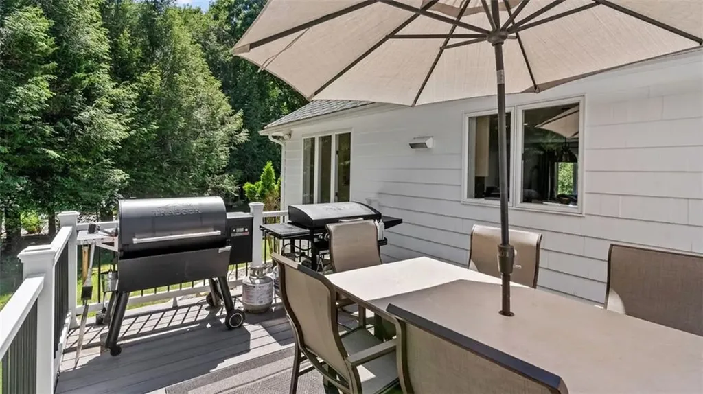 83 Nicole Drive West Warwick RI 02893