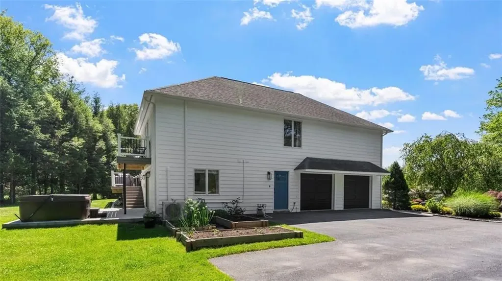83 Nicole Drive West Warwick RI 02893