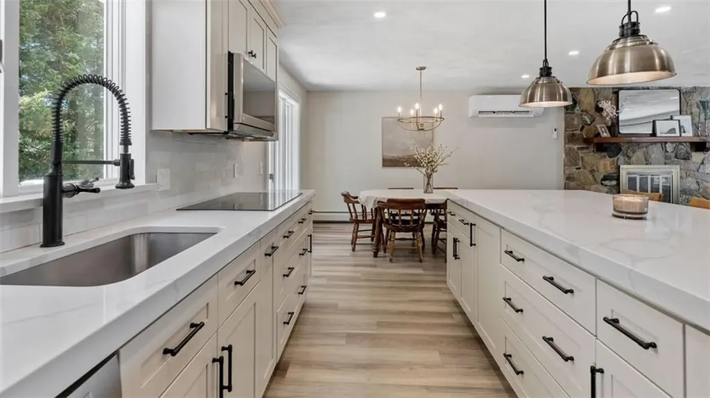 83 Nicole Drive West Warwick RI 02893