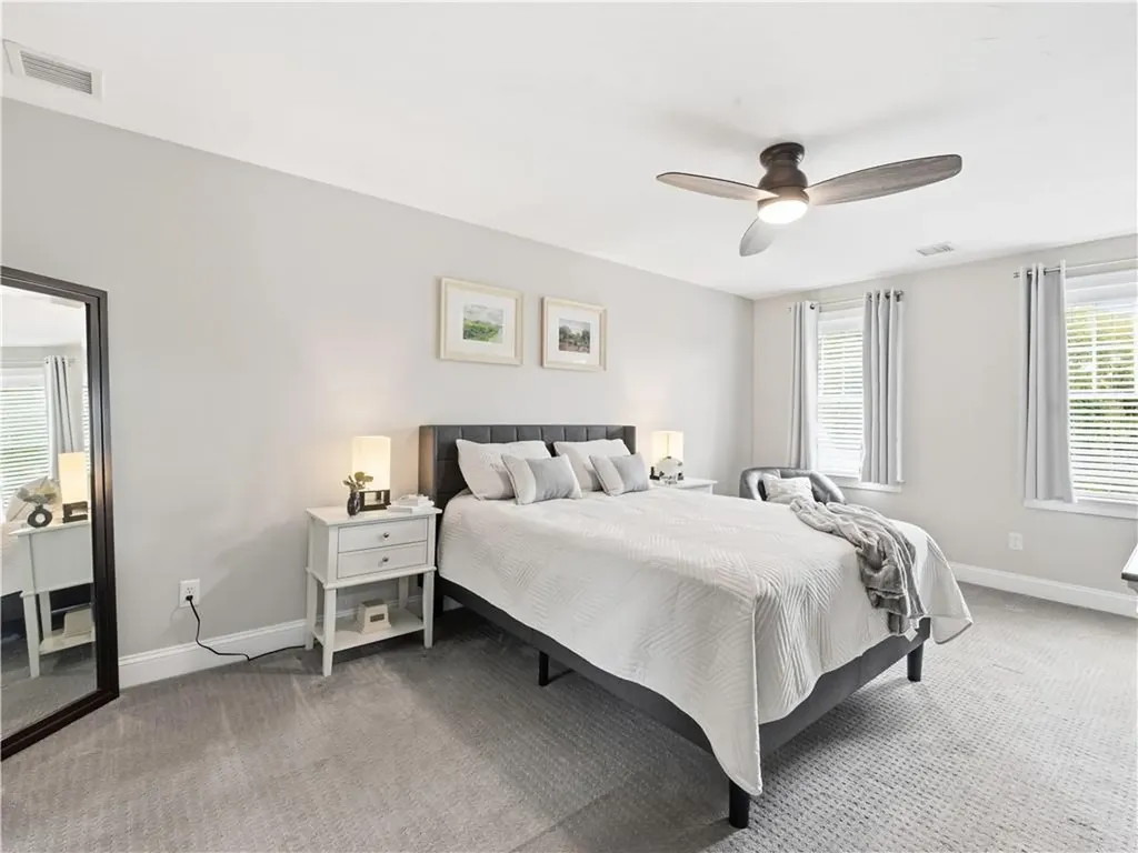 125 Winslow Way Swansea MA 02777