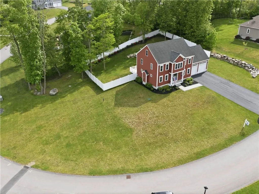 125 Winslow Way Swansea MA 02777