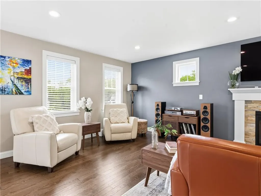 125 Winslow Way Swansea MA 02777