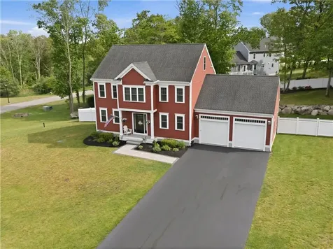 125 Winslow Way Swansea MA 02777