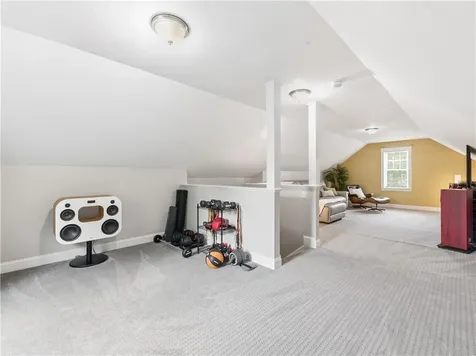 125 Winslow Way Swansea MA 02777