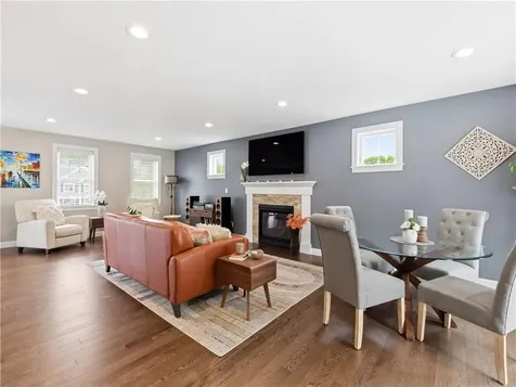 125 Winslow Way Swansea MA 02777