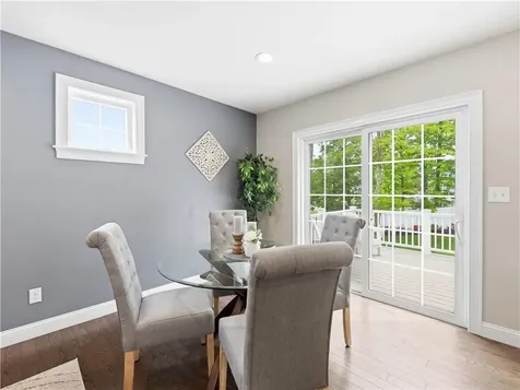 125 Winslow Way Swansea MA 02777