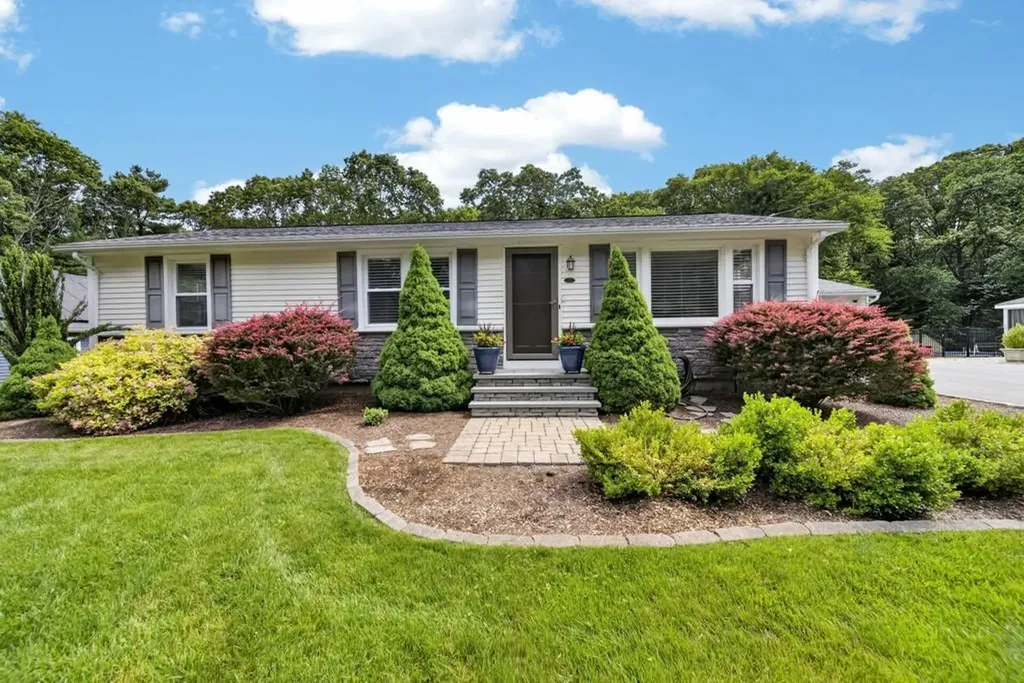 151 Signal Rock Drive North Kingstown RI 02852