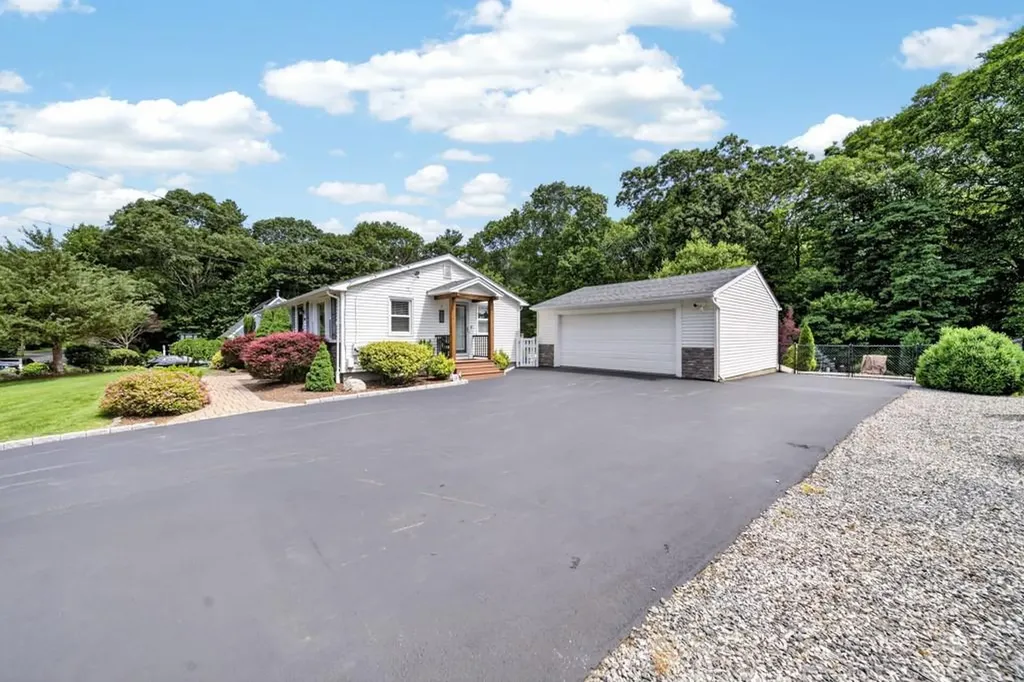 151 Signal Rock Drive North Kingstown RI 02852