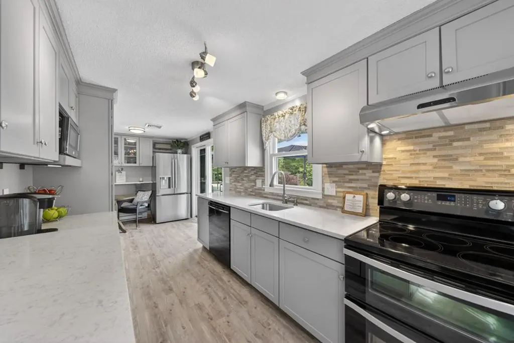 151 Signal Rock Drive North Kingstown RI 02852