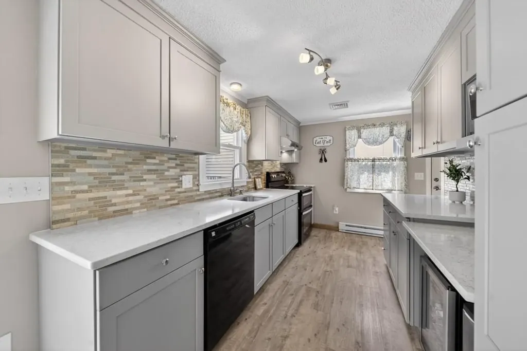 151 Signal Rock Drive North Kingstown RI 02852