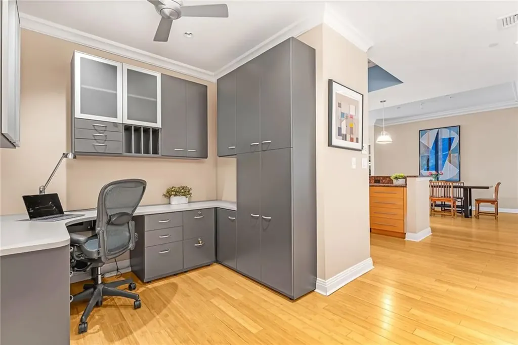 341 Thames Street Bristol RI 02809