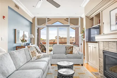 341 Thames Street Bristol RI 02809