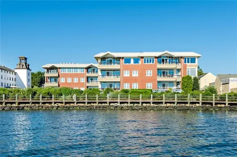 341 Thames Street Bristol RI 02809
