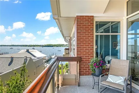 341 Thames Street Bristol RI 02809