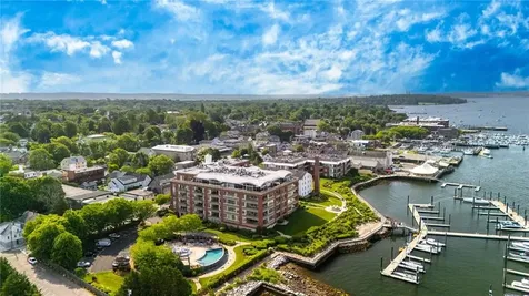 341 Thames Street Bristol RI 02809