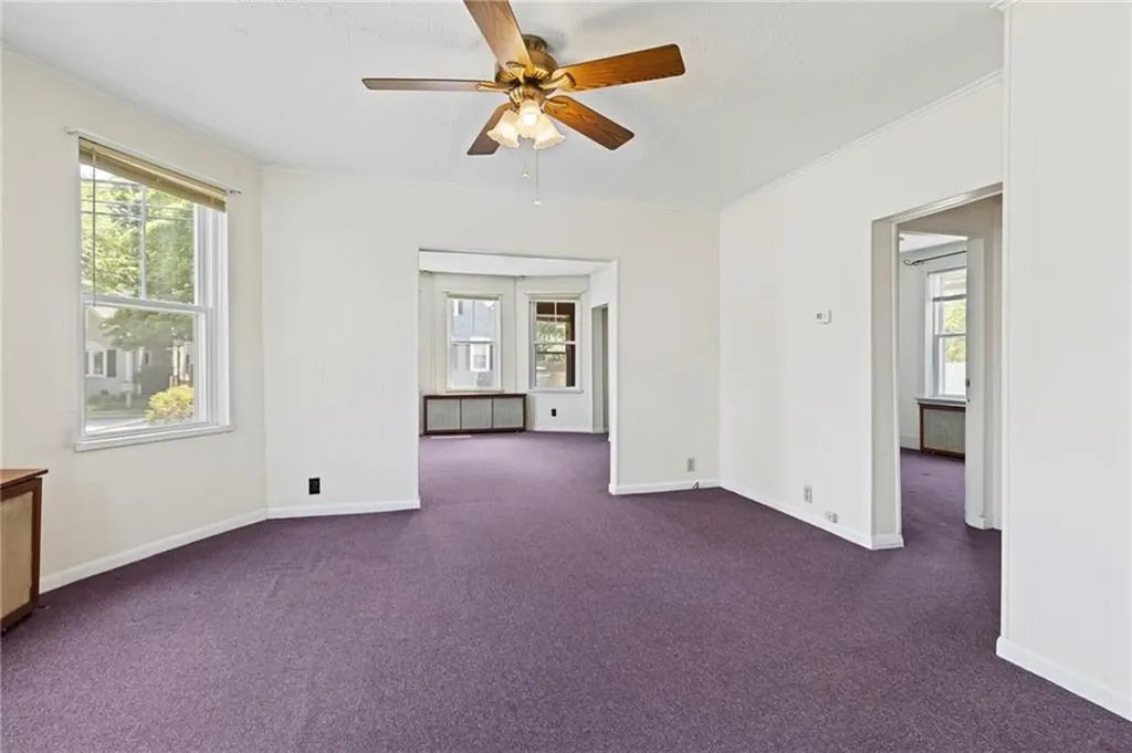205 Pawtuxet Avenue Warwick RI 02888
