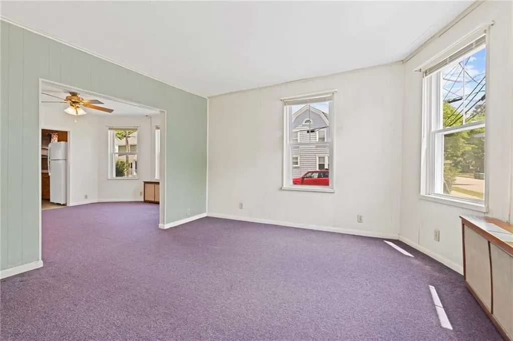 205 Pawtuxet Avenue Warwick RI 02888