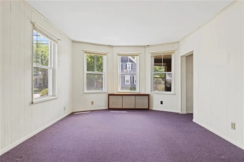 205 Pawtuxet Avenue Warwick RI 02888