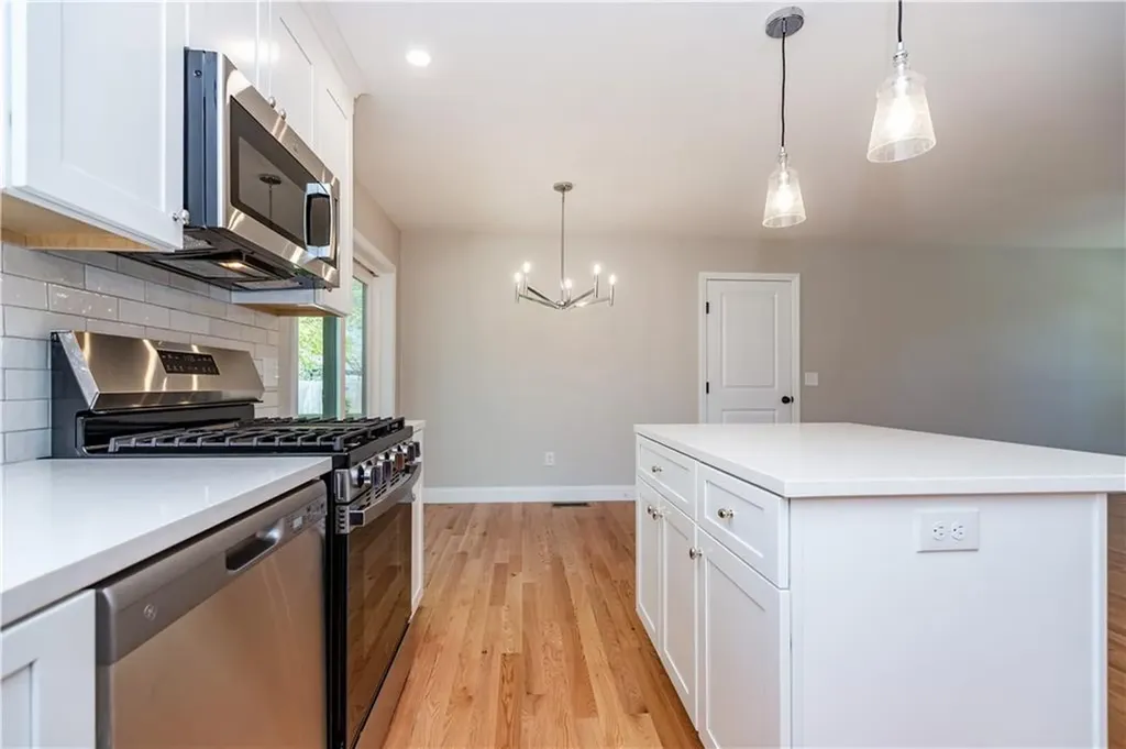 81 83 Cadora Avenue Warwick RI 02818