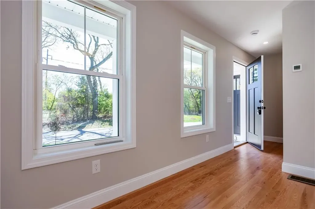 81 83 Cadora Avenue Warwick RI 02818