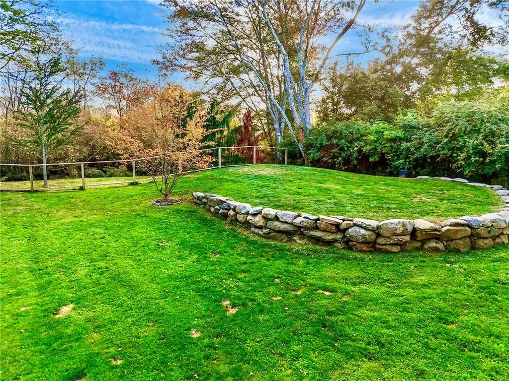 608 Wordens Pond Road South Kingstown RI 02879