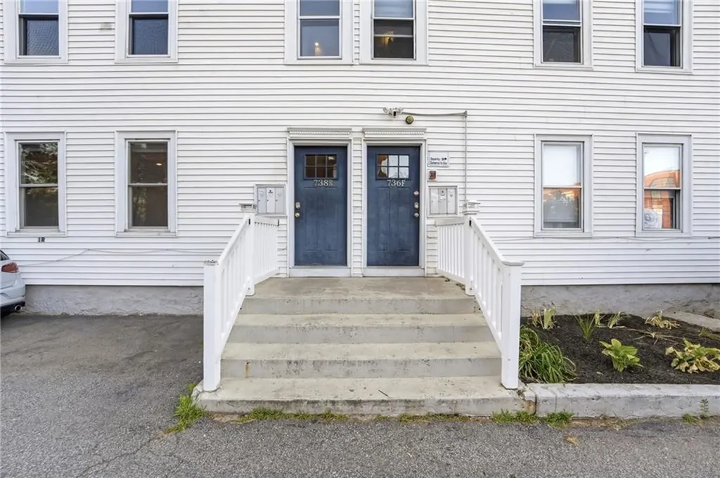 736 Social Street Woonsocket RI 02895