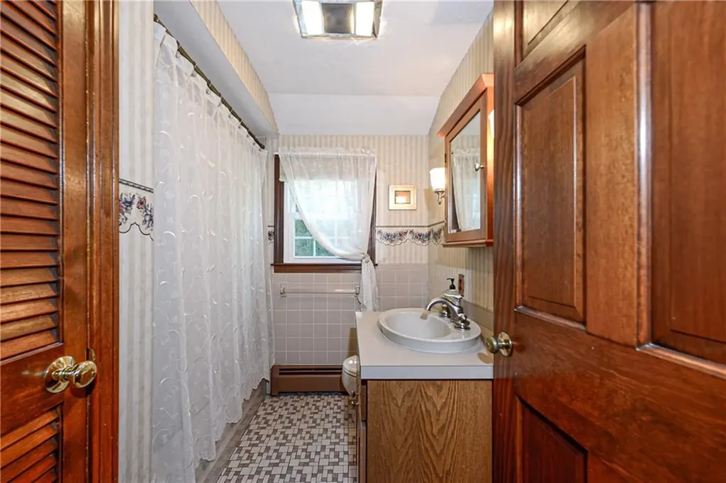 132 Sheffield Hill Road Exeter RI 02882