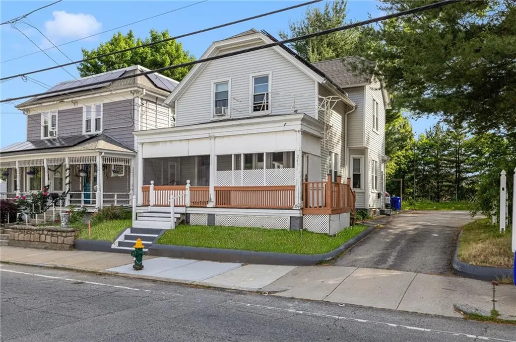 243 Killingly Street Providence RI 02909