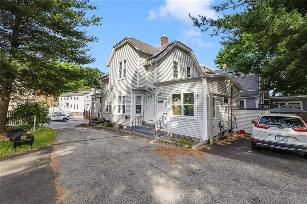 243 Killingly Street Providence RI 02909