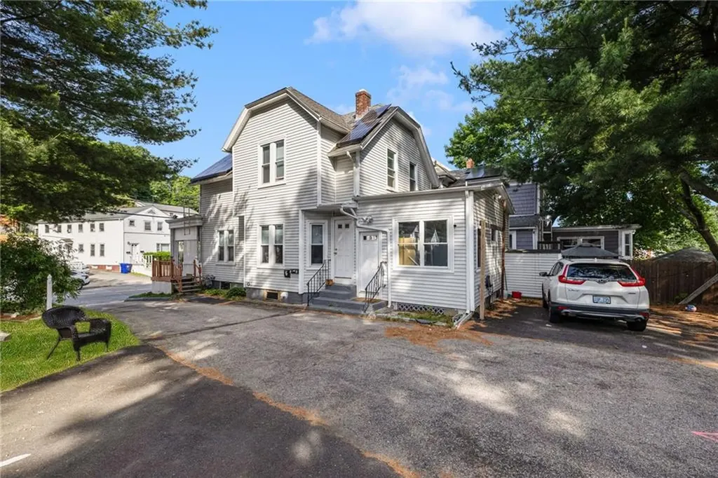 243 Killingly Street Providence RI 02909
