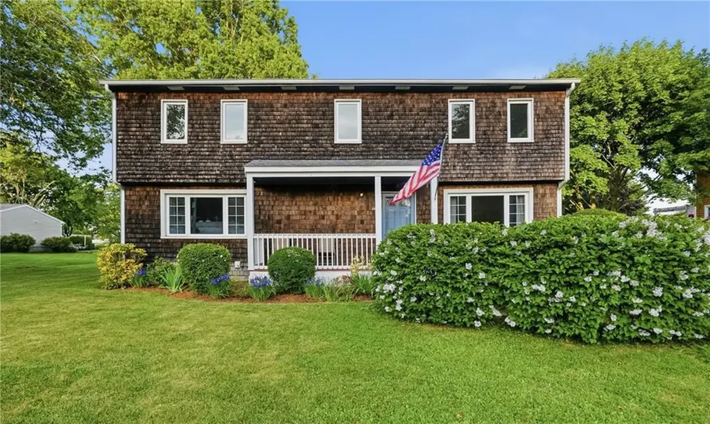 14 Dorothy Avenue Portsmouth RI 02871