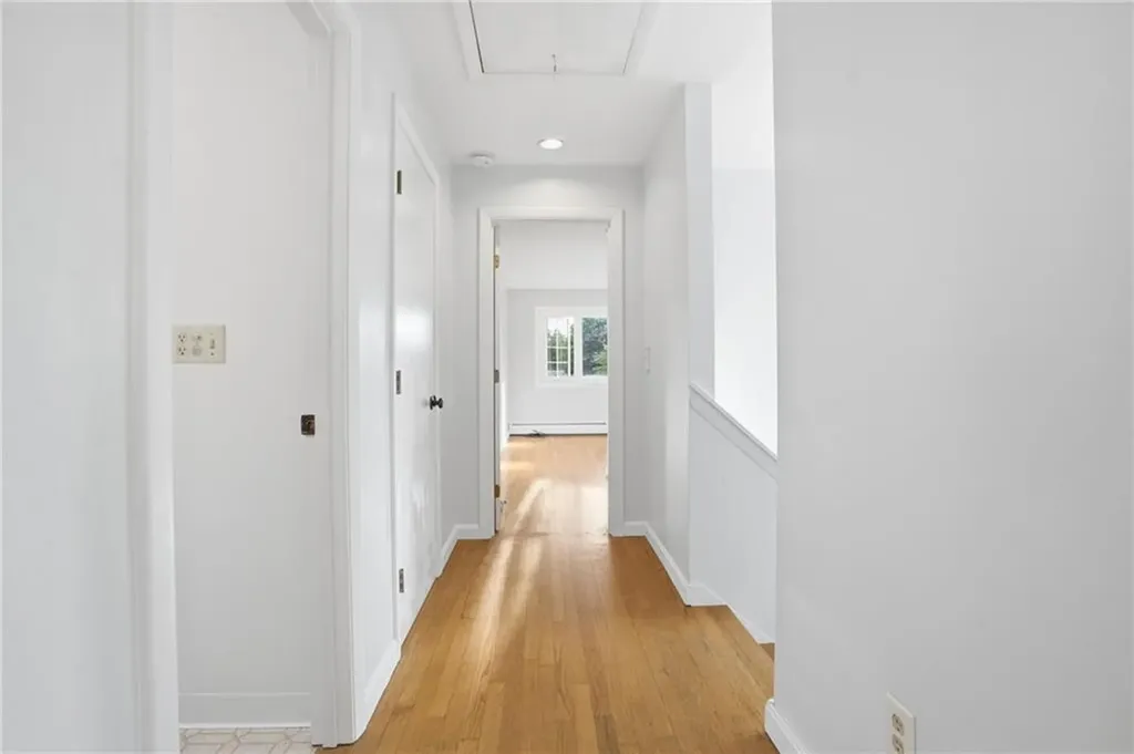 14 Dorothy Avenue Portsmouth RI 02871