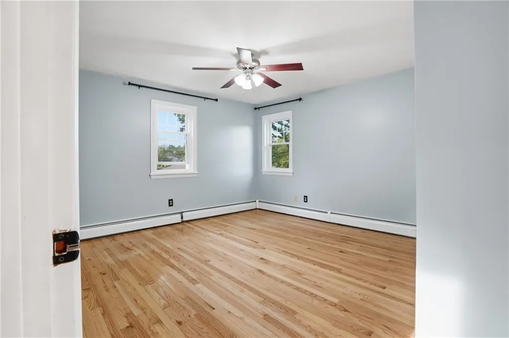 14 Dorothy Avenue Portsmouth RI 02871