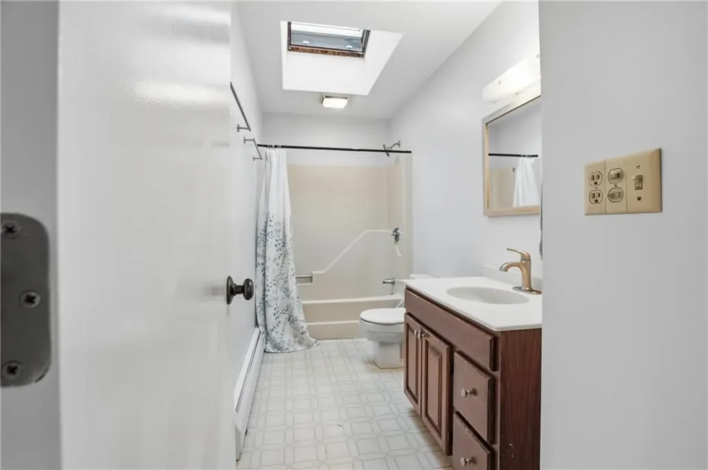 14 Dorothy Avenue Portsmouth RI 02871