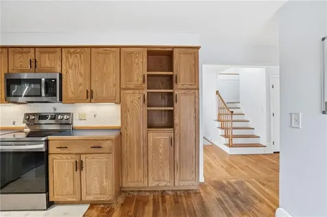 14 Dorothy Avenue Portsmouth RI 02871