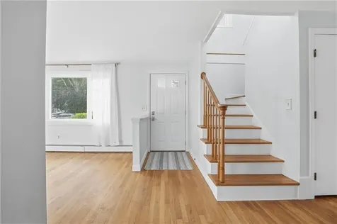 14 Dorothy Avenue Portsmouth RI 02871