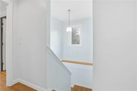 14 Dorothy Avenue Portsmouth RI 02871