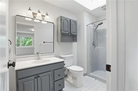 14 Dorothy Avenue Portsmouth RI 02871