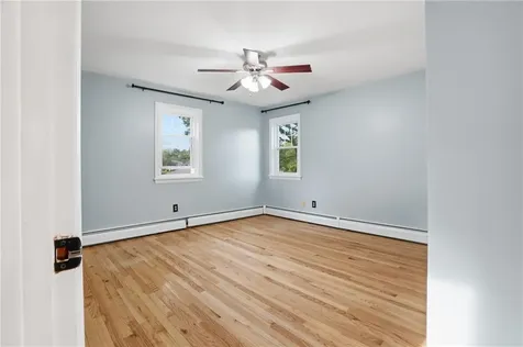 14 Dorothy Avenue Portsmouth RI 02871