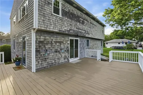 14 Dorothy Avenue Portsmouth RI 02871