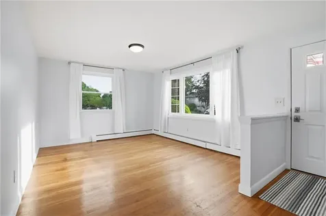 14 Dorothy Avenue Portsmouth RI 02871